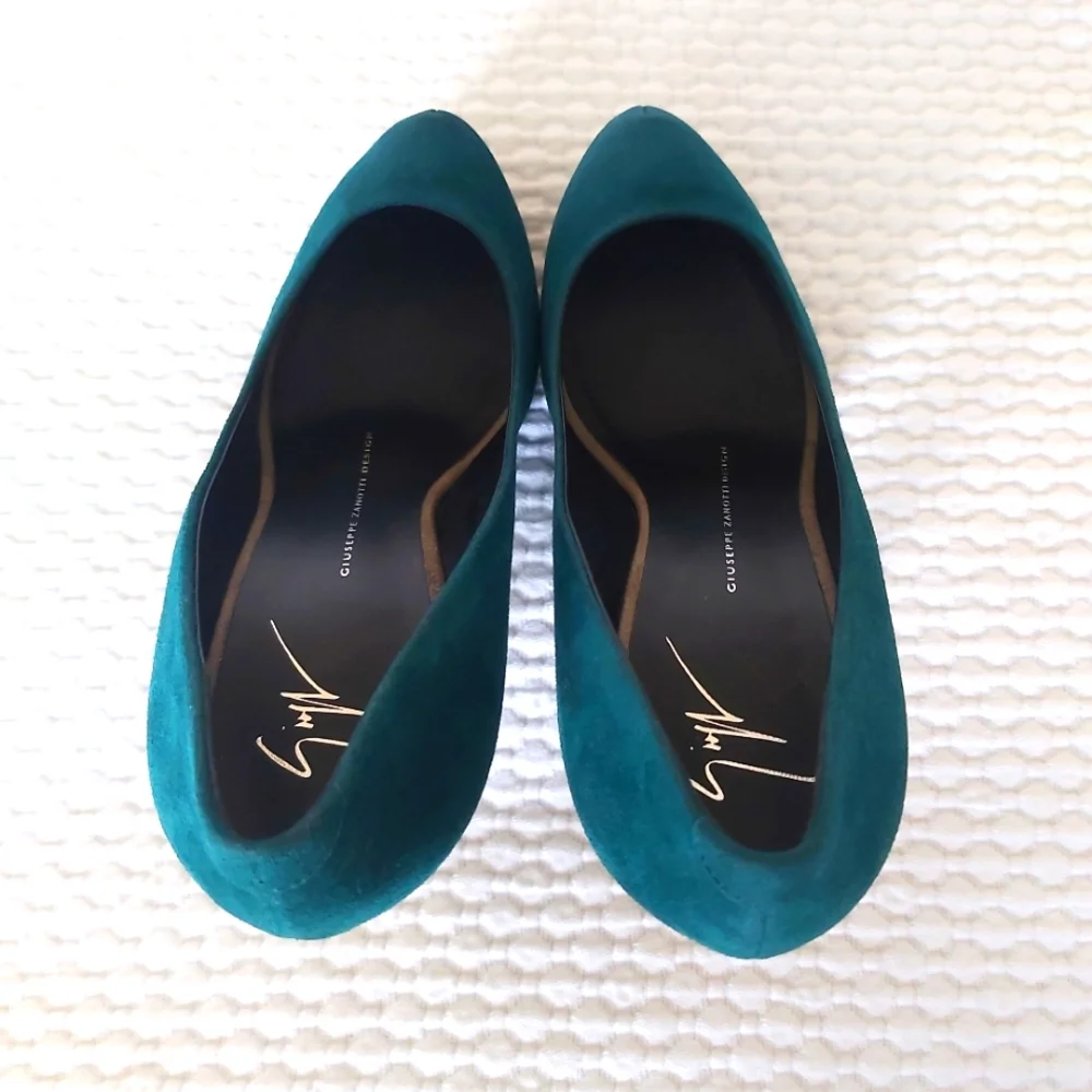 Giuseppe Zanotti Suede Platform Pumps - Picture 5 of 15